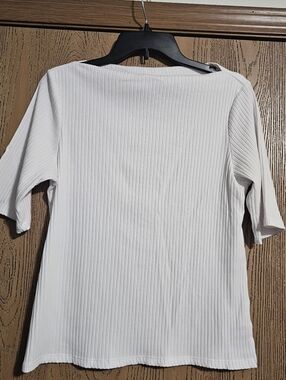 Old Navy Women’s Boatneck White Ribbed Short Sleeve Top